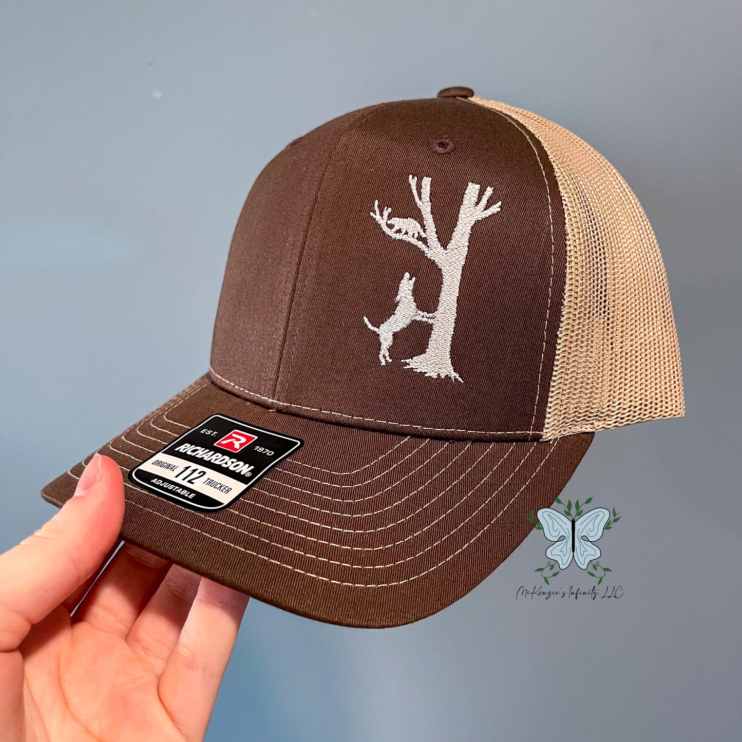 Dog Treeing Raccoon / Hunting Dog / Raccoon Dog, Richardson 112 Cap/Hat