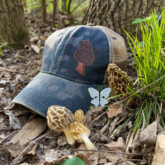 Women's Morel Mushroom Leather Patch Legacy Old Favorite Trucker Hat/Cap - Navy Field Camo/Java